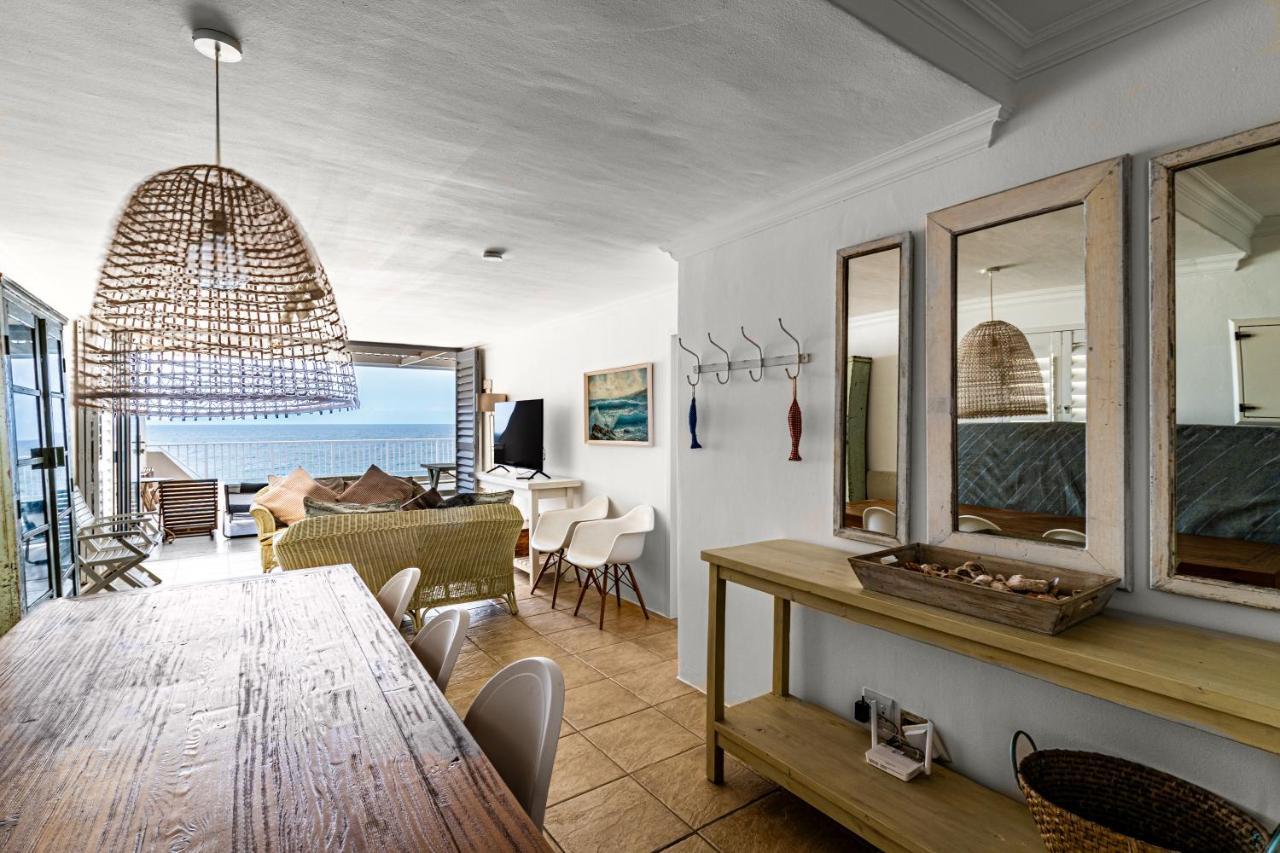 Spacious Beachfront Oasis Apartamento Ballito